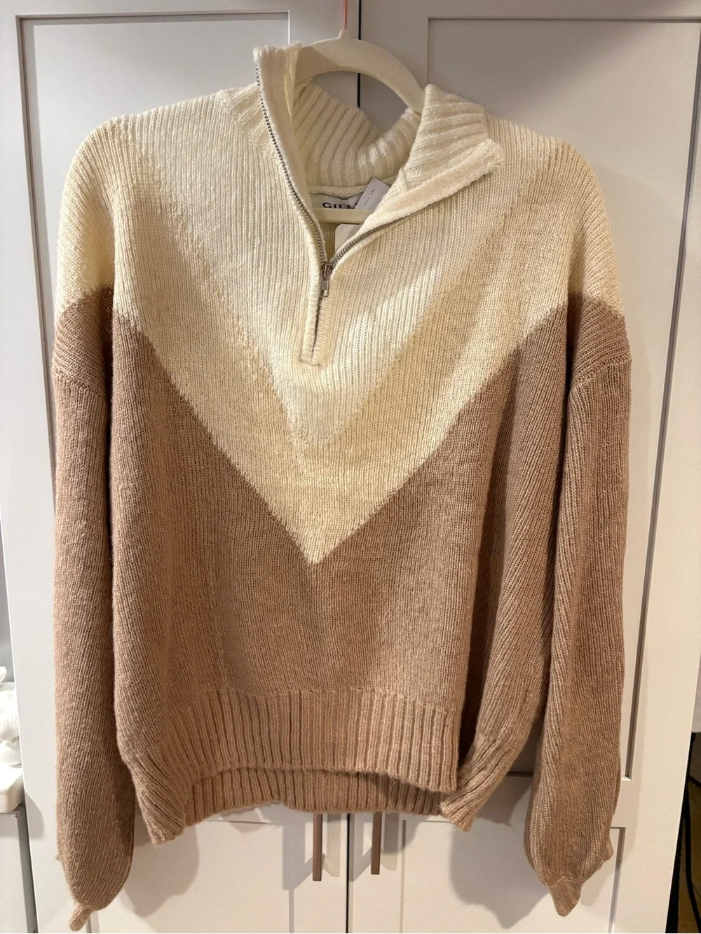Gilli Two-Tone Chevron Half-Zip Sweater in Cream & Tan